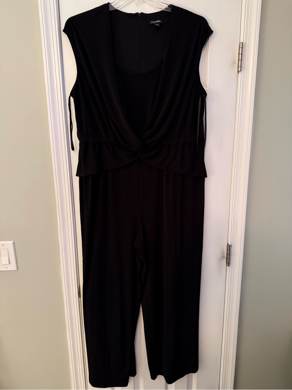 Black Sleeveless Knot-Front One-Piece Romper